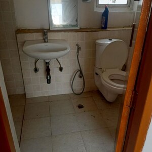 Bathroom in 2 BHK Apartment at Jaypee Greens Kosmos, Sector 134 – for Rent