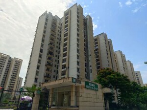 2 BHK Apartment For Rent in Jaypee Greens Kosmos, Sector 134
