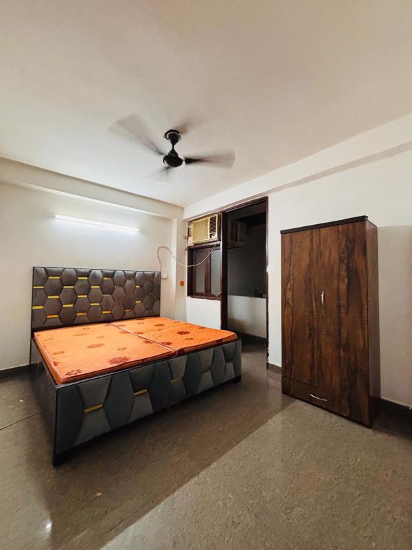1 BHK Builder Floor For Rent in Saket