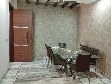 Dining area in 3 BHK Apartment at Uppal Southend, Sector 49 – for Rent
