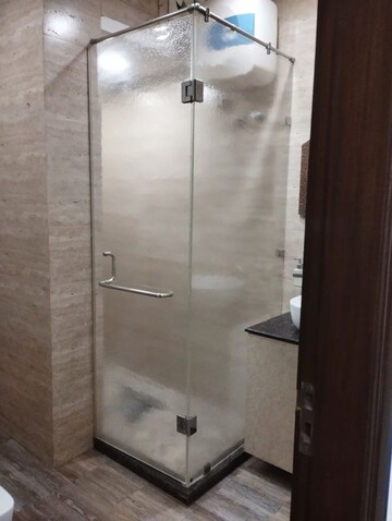 Bathroom in 3 BHK Apartment at Uppal Southend, Sector 49 – for Rent