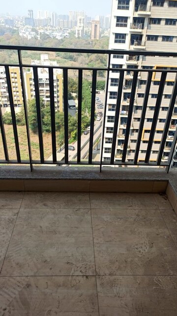 Balcony in 3.5 BHK Apartment at Amanora Gold Towers, Hadapsar – for Rent