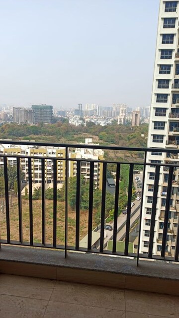 Balcony in 3.5 BHK Apartment at Amanora Gold Towers, Hadapsar – for Rent