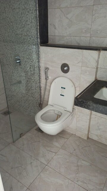 Bathroom in 3.5 BHK Apartment at Amanora Gold Towers, Hadapsar – for Rent