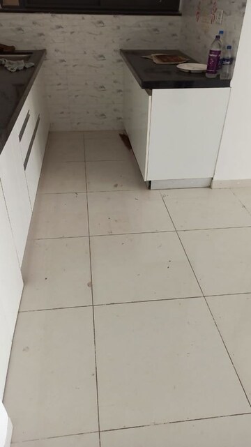 Balcony in 3.5 BHK Apartment at Amanora Gold Towers, Hadapsar – for Rent