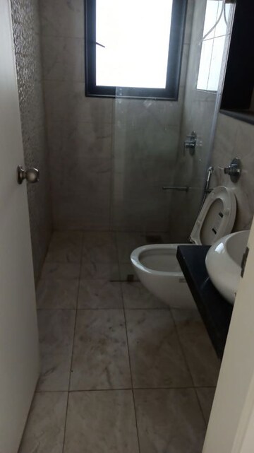 Master Bedroom in 3.5 BHK Apartment at Amanora Gold Towers, Hadapsar – for Rent