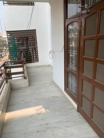 Balcony in 2 BHK Builder Floor at Sector 56 – for Rent
