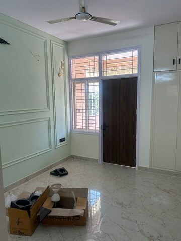 Room in 2 BHK Builder Floor at SS The Lilac, Sector 49 – for Rent