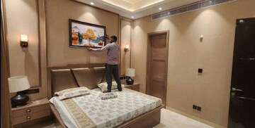 Bedroom in 4 BHK Villa at Hazratganj – for Rent