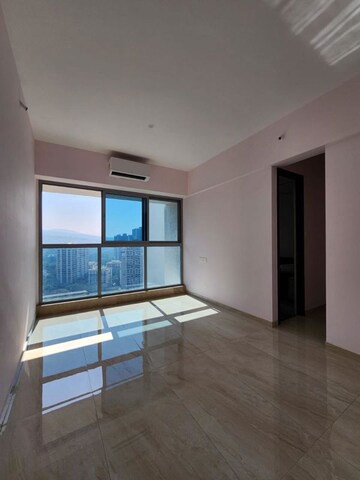 Room in 3.5 BHK Apartment at Rajesh White City, Kandivali East – for Sale