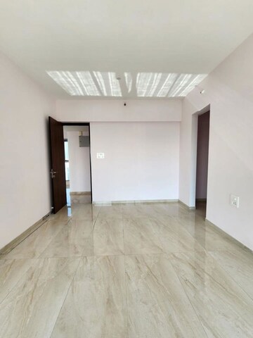 Room in 3.5 BHK Apartment at Rajesh White City, Kandivali East – for Sale