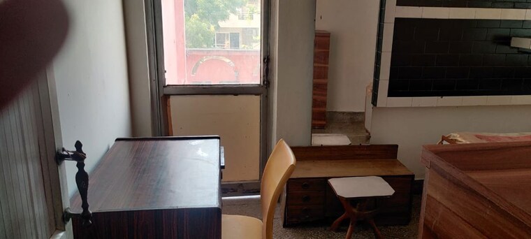 Room, lajpat nagar ii 1 RK 100 Sq.Yd. Builder Floor In Lajpat Nagar ii Delhi 9980262