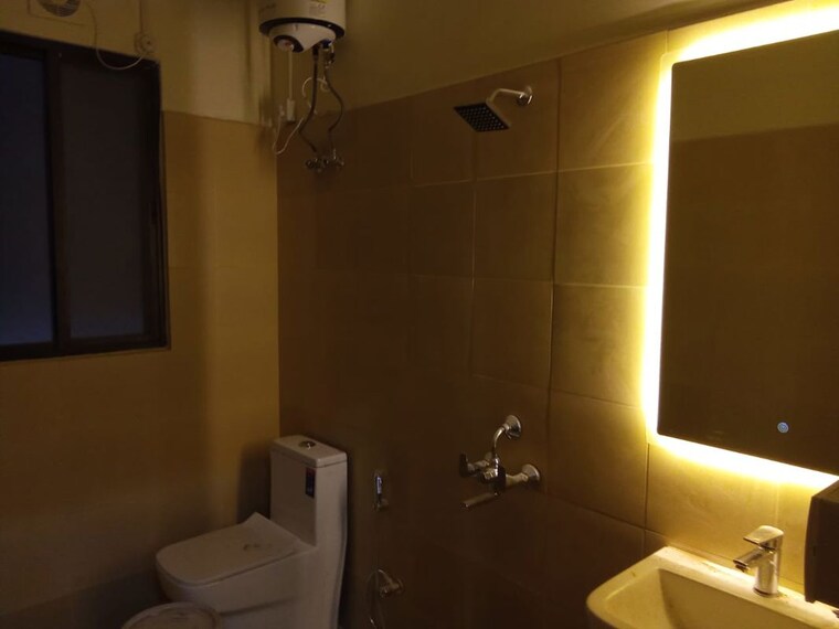 Bathroom, sector 57 2 Bedroom 1500 Sq.Ft. Builder Floor In Sector 57 Gurgaon 9980268