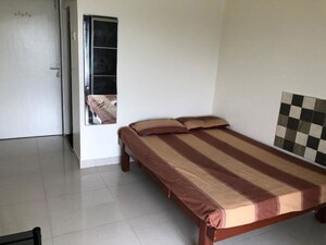 Bedroom in 1 RK Apartment at Koregaon Park – for Rent
