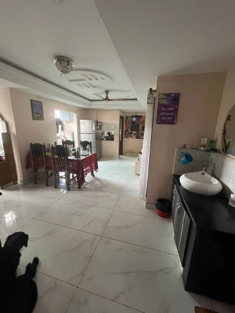 Room, banjara hills 3 Bedroom 1755 Sq.Ft. Apartment In Banjara Hills Hyderabad 9980264