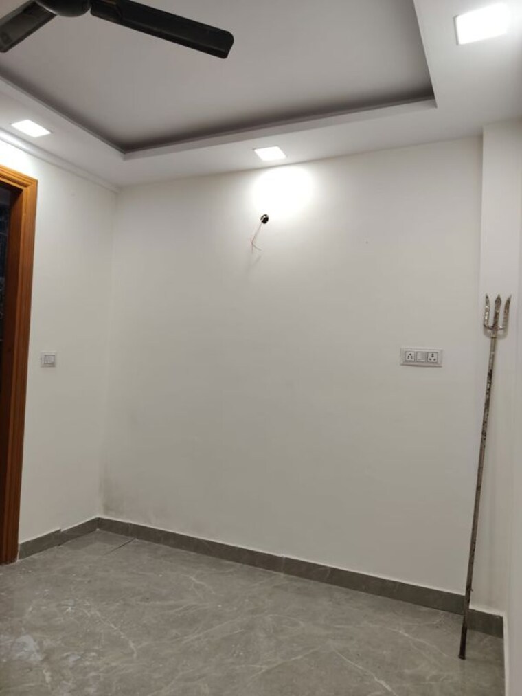 Room, govindpuri 1 Bedroom 350 Sq.Ft. Builder Floor In Govindpuri Delhi 9897379