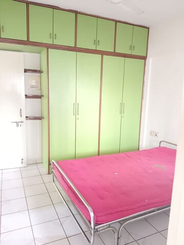 Room in 2 BHK Apartment at DSK Sundarban, Hadapsar – for Rent