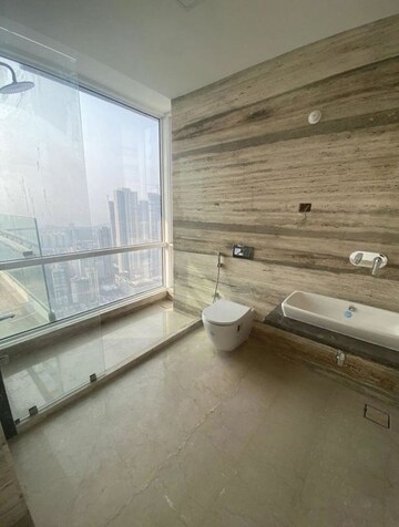 Room in 3 BHK Apartment at Worli Residency, Worli – for Sale