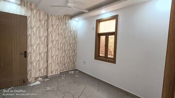 Room in 2 BHK Builder Floor at Govindpuri – for Rent
