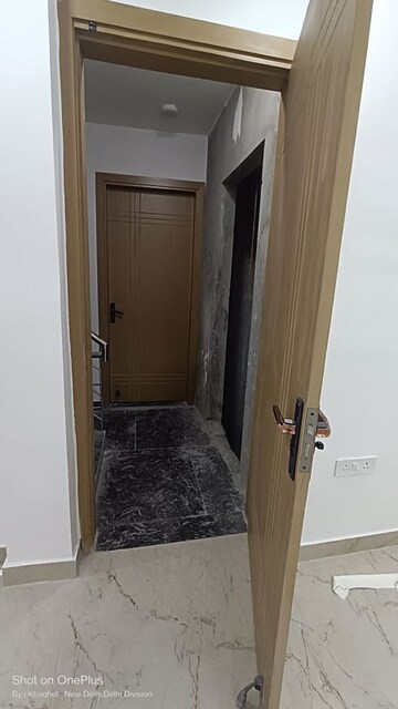 Building Lobby in 2 BHK Builder Floor at Govindpuri – for Rent