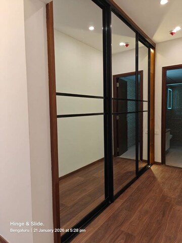 Room in 4 BHK Apartment at Phoenix One Banglore West, Rajaji Nagar – for Rent