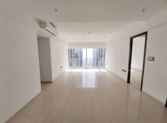 4 BHK + Servant Room,Study Room Apartment For Sale in Lodha Sea Face