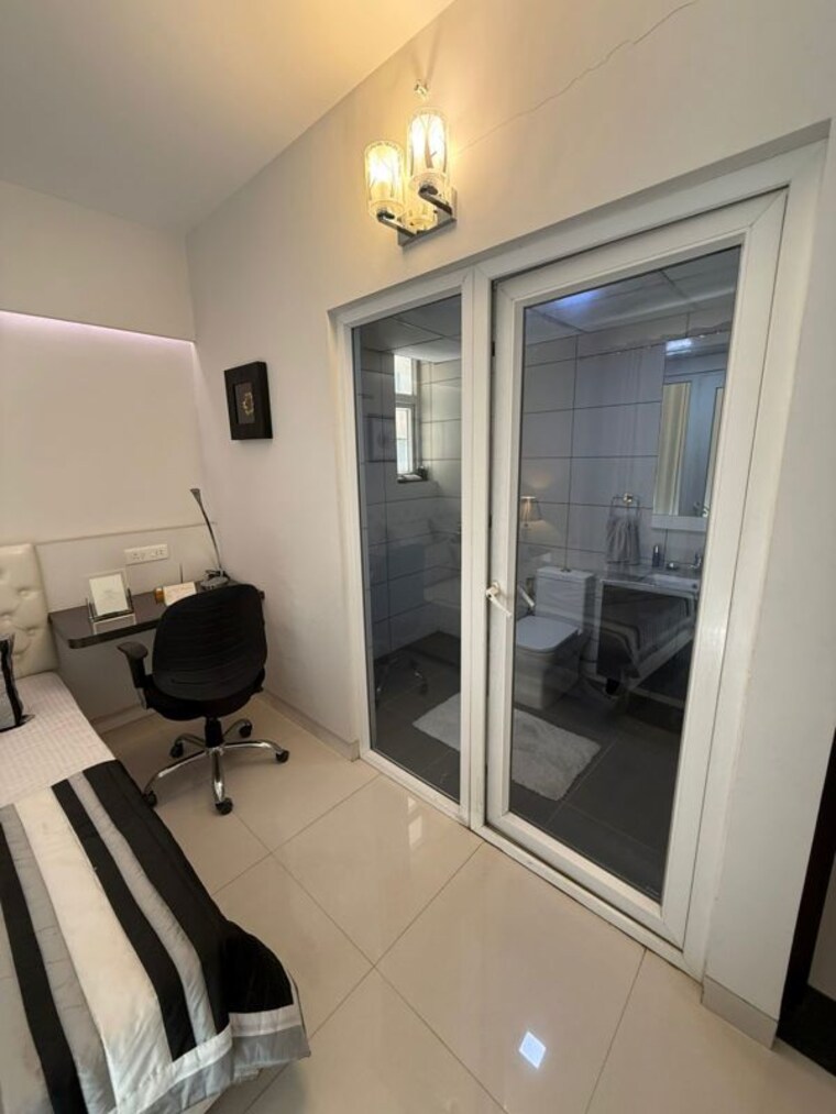 Master Bedroom, dwarka 3.5 Bedroom 1600 Sq.Ft. Apartment In Dwarka Delhi 9980389