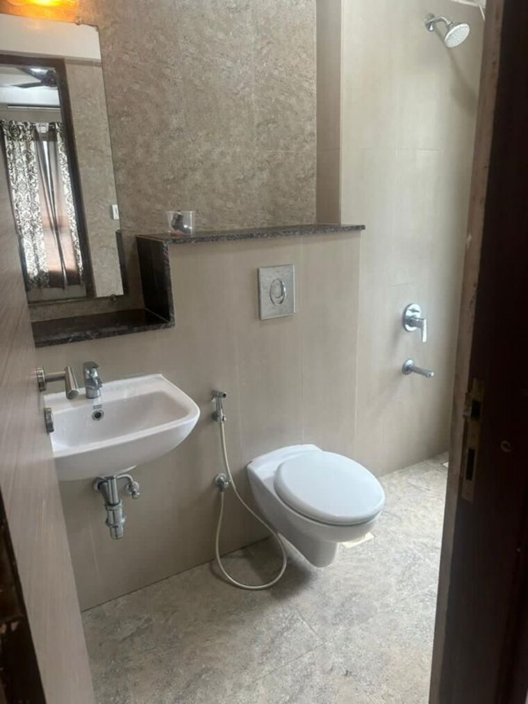 Bathroom, the-wadhwa-the-address 2 Bedroom 650 Sq.Ft. Apartment In Ghatkopar West Mumbai 9980382