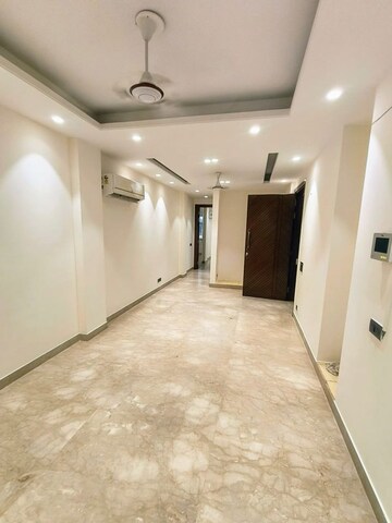 Room in 3 BHK Builder Floor at East Of Kailash – for Rent