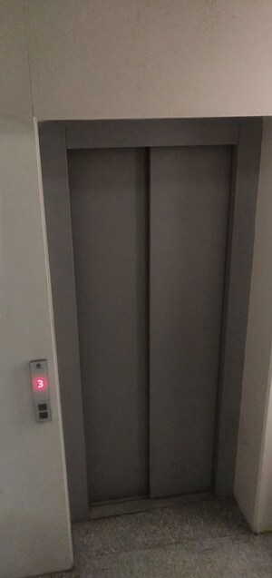 Furnished Amenities in 3 BHK Builder Floor at Safdarjung Enclave – for Rent