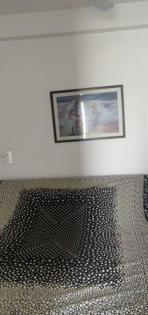 Bedroom in 3 BHK Builder Floor at Safdarjung Enclave – for Rent