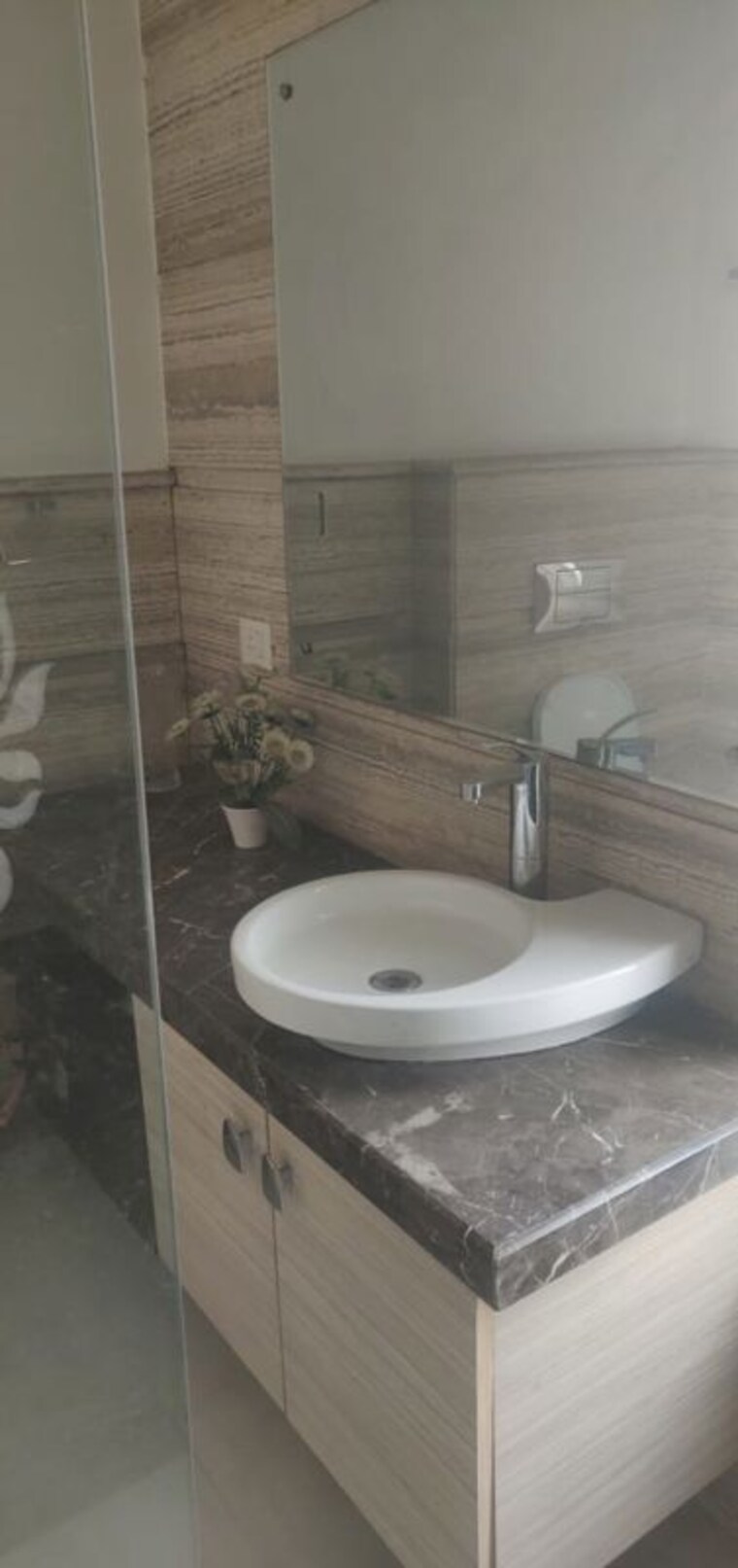 Bathroom, safdarjung enclave 3 Bedroom 200 Sq.Yd. Builder Floor In Safdarjung Enclave Delhi 9980416