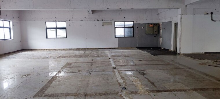 Room, sector 63 Commercial Office Space 6000 Sq.Ft. In Sector 63 Noida 9980422
