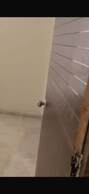 Furnished Amenities in 2.5 BHK Apartment at MRG The Meridian, Sector 89a – for Rent