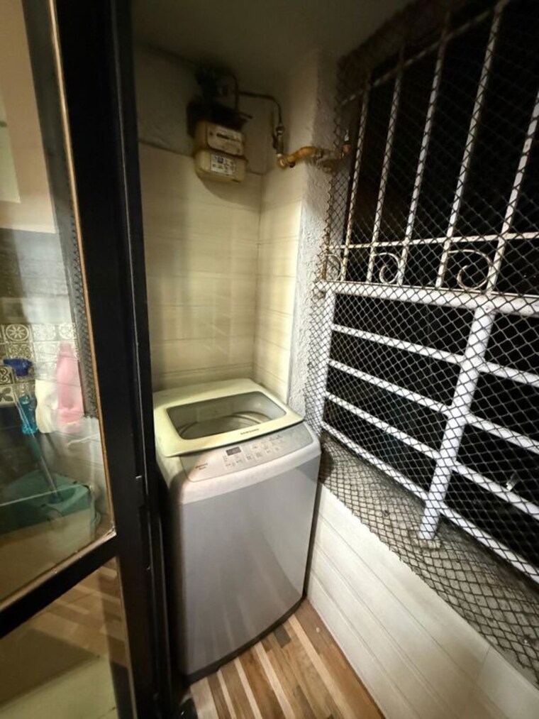 undefined, monarch-chs 1 Bedroom 600 Sq.Ft. Apartment In Andheri East Mumbai 9980437