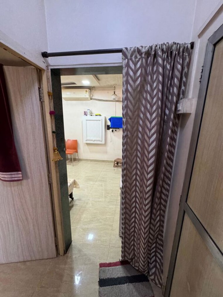 Bathroom, nagari-niwara-chs 1 Bedroom 480 Sq.Ft. Apartment In Goregaon East Mumbai 9980439