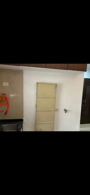 Room in 2 BHK Apartment at SUMITwoods ABODE, Mahim – for Rent