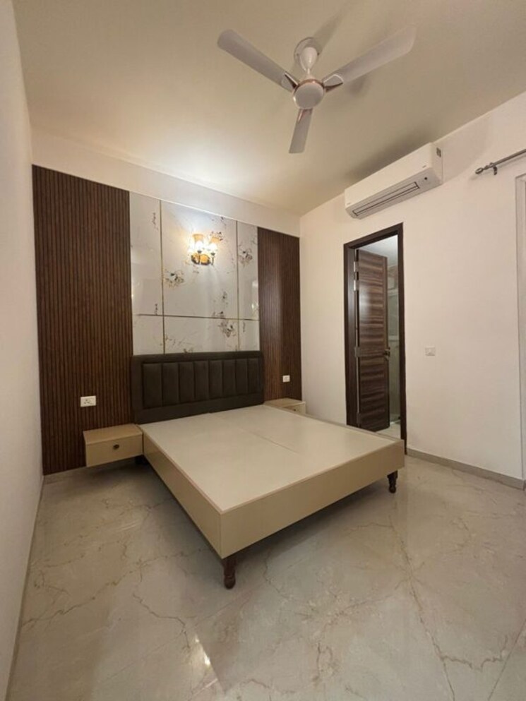 Room, smart-world-orchard 3 Bedroom 1680 Sq.Ft. Apartment In Sector 61 Gurgaon 9980489