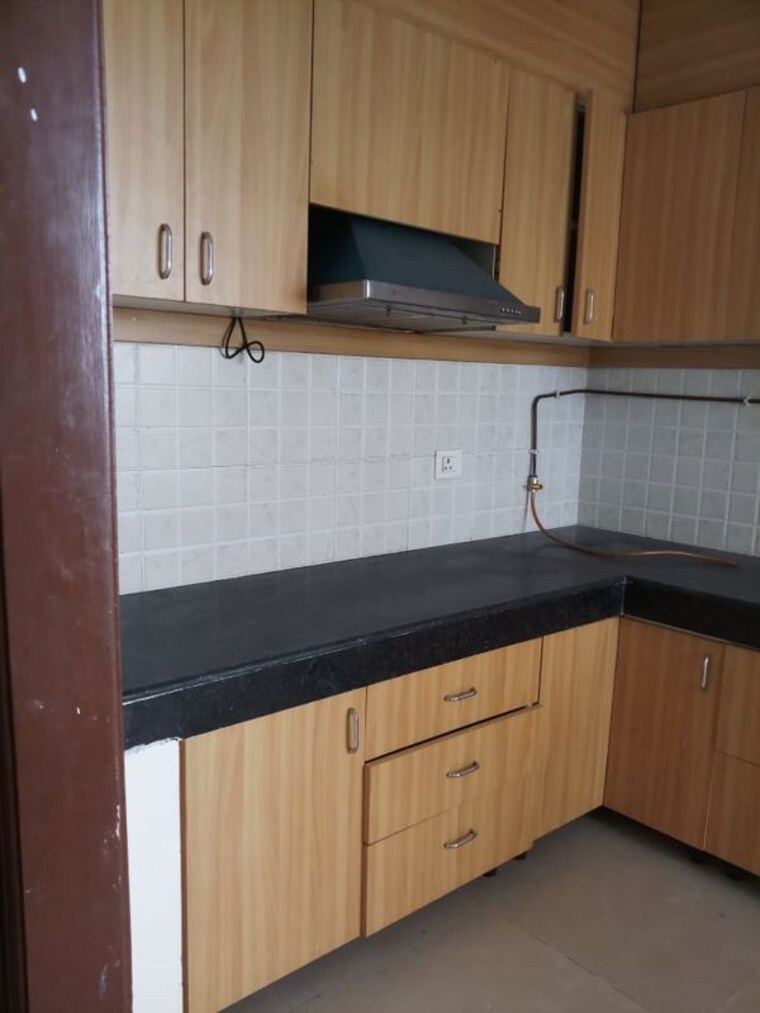 Kitchen, ramprastha-city-the-edge-towers 3 Bedroom 1770 Sq.Ft. Apartment In Sector 37d Gurgaon 9980493