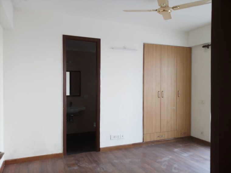 Room, ramprastha-city-the-edge-towers 3 Bedroom 1770 Sq.Ft. Apartment In Sector 37d Gurgaon 9980493
