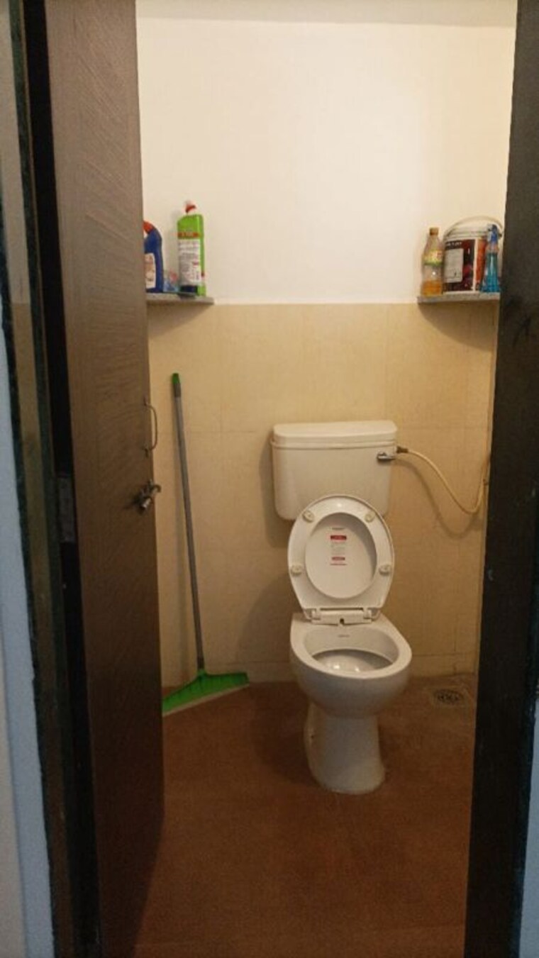 Bathroom, yash-platinum-dhayari 1 Bedroom 470 Sq.Ft. Apartment In Dhayari Pune 9980181