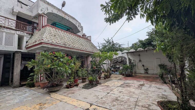 Exterior View, mahanagar 6+ Bedroom 3000 Sq.Ft. Villa In Mahanagar Lucknow 9980482