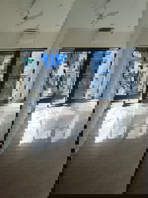 3 BHK 1300 Sq.Ft. Apartment in S Raheja Silver Rock