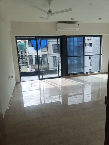 3 BHK Apartment For Rent in S Raheja Silver Rock, Bandra West