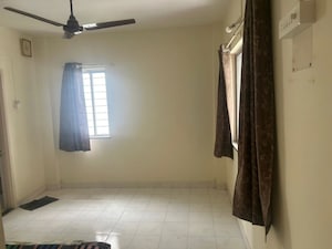 Room in 2 BHK Apartment at Sunder Sahawas Phase II, Vadgaon Budruk – for Sale