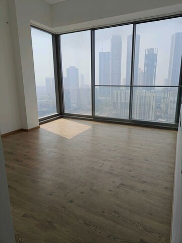 Room in 3 BHK Apartment at Rustomjee Crown, Prabhadevi – for Sale