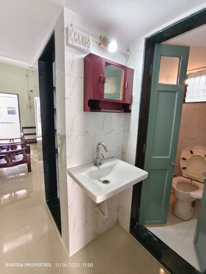 Bathroom in 1 BHK Apartment at Sector 15 ii – for Rent