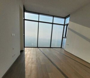 Room in 4 BHK Apartment at Piramal Mahalaxmi, Mahalaxmi – for Sale