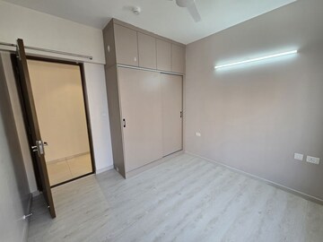 Room in 3 BHK Apartment at Adani M2K Oyster Grande, Sector 102 – for Rent