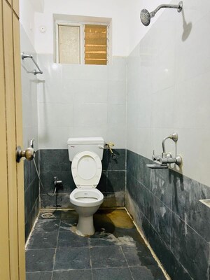 Team Area in 2 BHK Builder Floor at Manikonda – for Rent